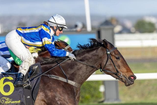 Back to back wins for Tosen Water